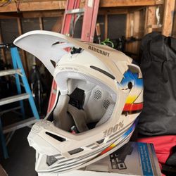 Bike Helmet 100% Air Craft Good Quality 