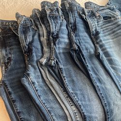 American eagle !para hombre  medida 30x32  $12 cada uno o $100 por los 10.