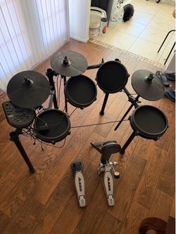 Alesis Nitro Drum Module