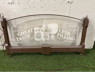 ***Lighted Miller Lite beer sign