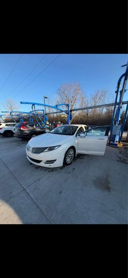 2013 Lincoln MKZ
