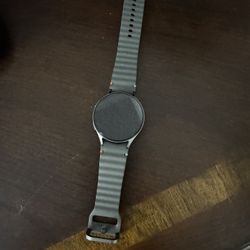 Galaxy Watch 7 LTE Unlocked 