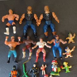 ACTION FIGURES TOY LOT 