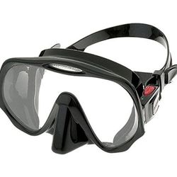 ATOMIC AQUATICS Frameless 2 Mask | Ideal for Scuba Diving and Snorkeling | Provides a Wide and Clear View | Comfortable, Soft face Seal | Includes Tra