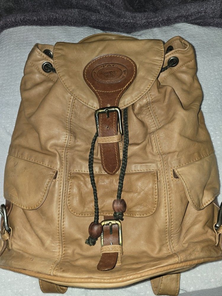 TAG SAFARI TRAVEL CLOTHING