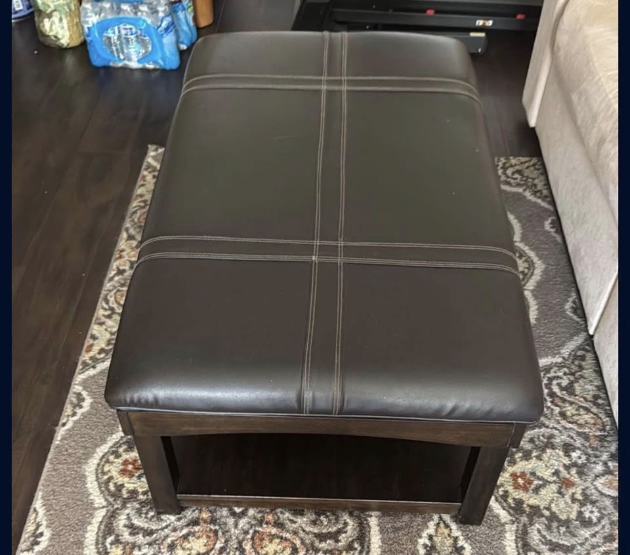 Nice Ottoman 