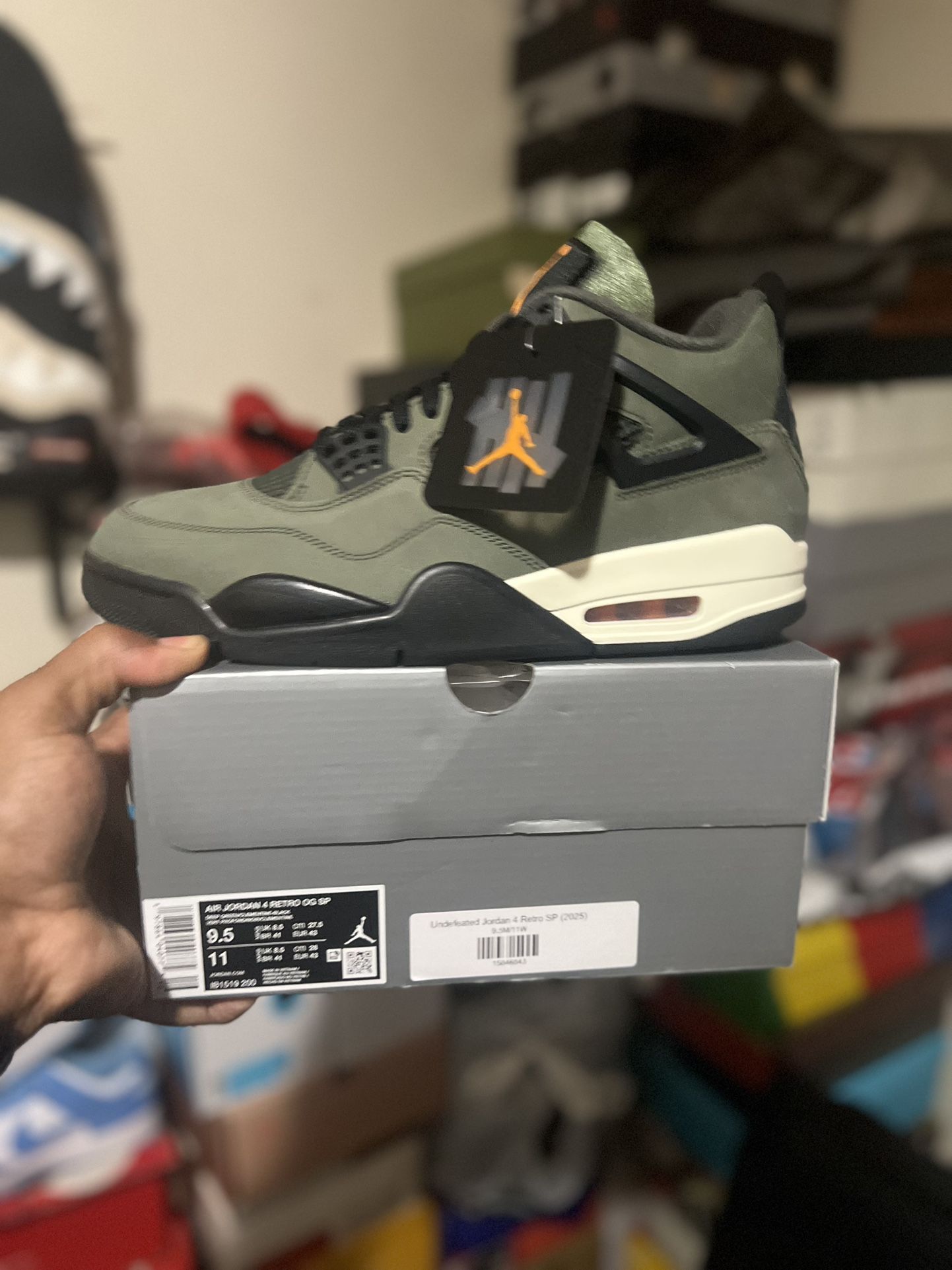 Jordan 4 Retro 