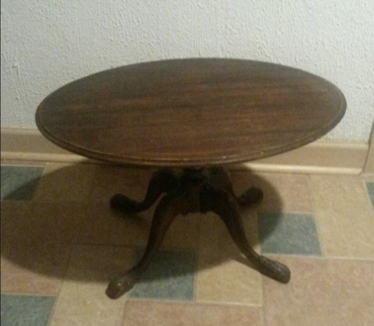 Beautiful Solid Cherry Wood Vintage Coffee Table
