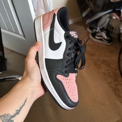 Jordan 1 Low Bleached Coral Size 8.5