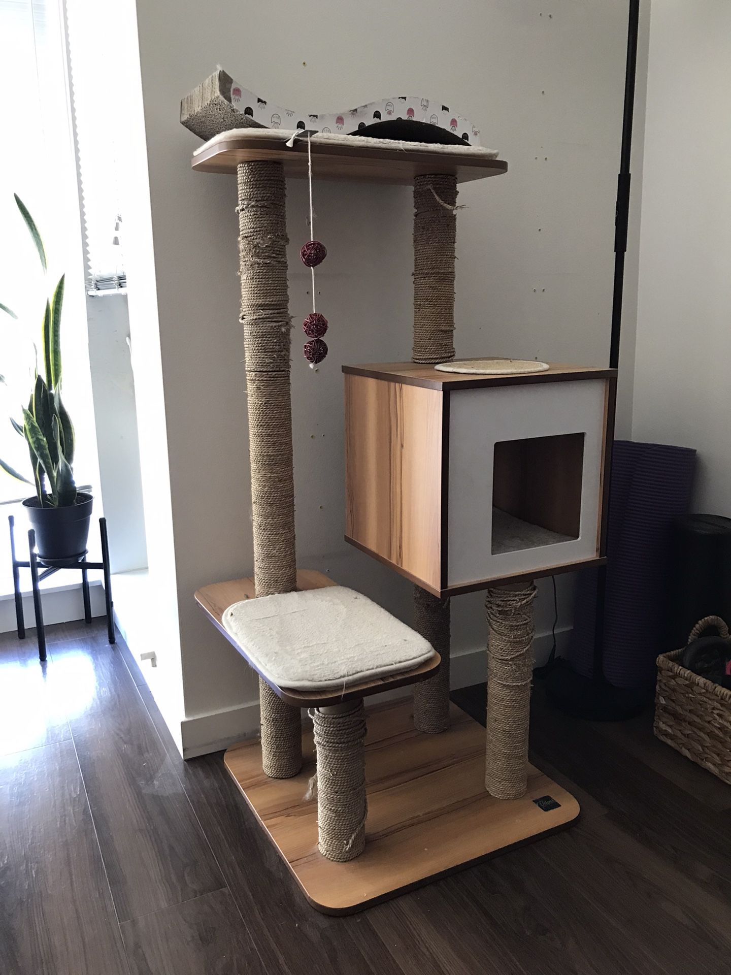 Vesper Cat tree