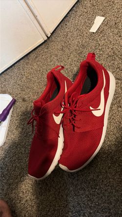 Nike Roshe Run Red Sneakers
