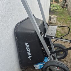 Husky Wheelbarrow 
