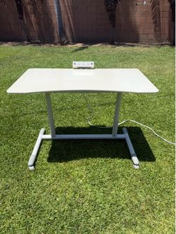 White Height Adjustable Standing Desk with Power Strip