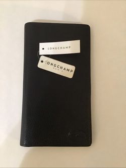 Longchamps travel billfold, black leather, 2 zip pockets, 8.5x4.75 NWT