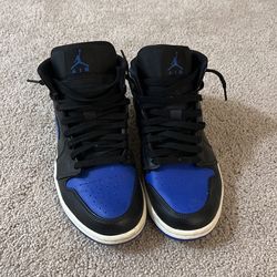 Air Jordan 1 Mid Hyper Royal Size 7.5