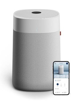 Blueair Air Purifier for large room up to 3,235 sq ft (RETAIL $349.99)
