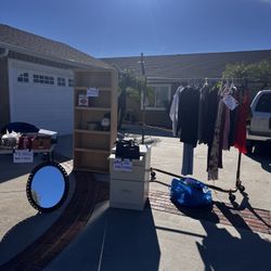 GARAGE SALE 