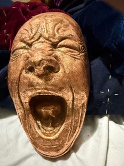 Chalk ware screaming face