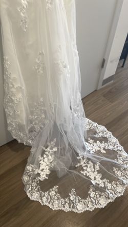 Wedding dress new