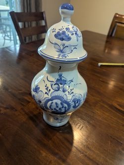 Blue And White Vase With Lid