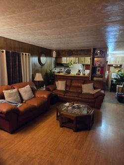 https://offerup.com/redirect/?o=SnVlZ28uZGU= sofa de https://offerup.com/redirect/?o=cGllbC5jb2xvci5jYWZl.buenas condiciones