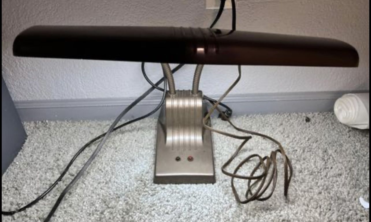 Antique Deco Desk Lamp