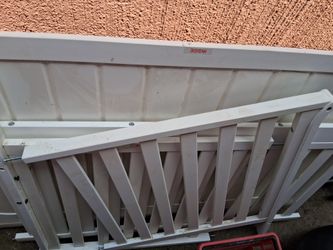 Baby crib