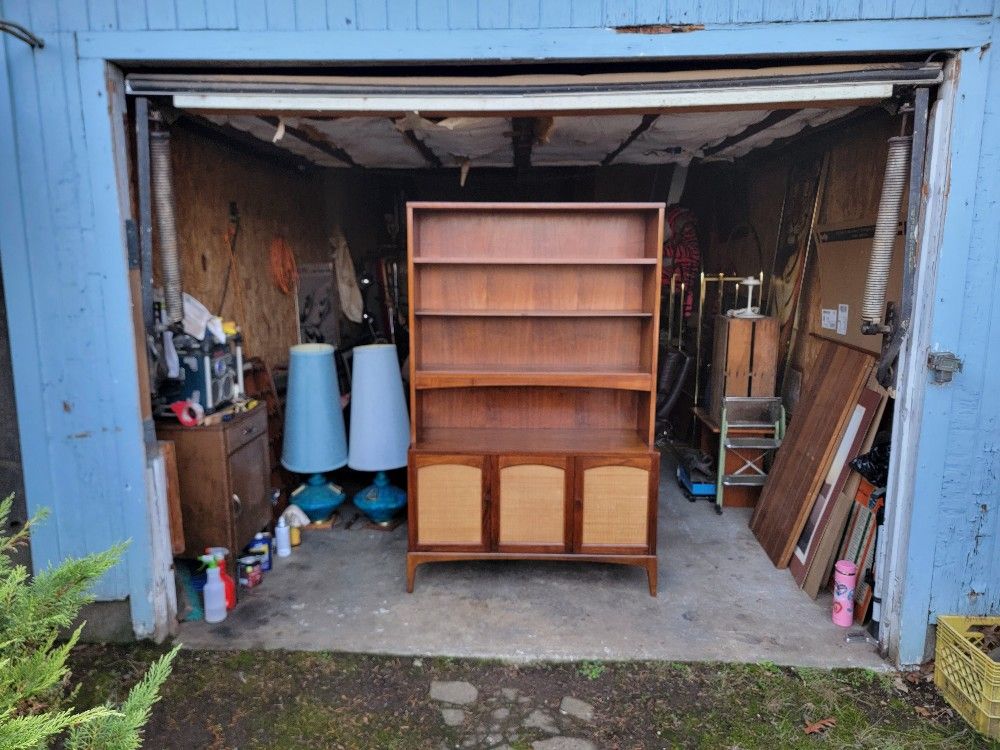 Mid Century Modern Hutch