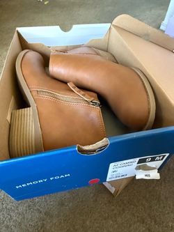 Woman’s Ankle Boots - NEW