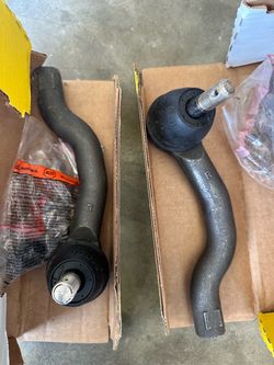 Moog Outer Tie Rods  Xterra Pathfinder Frontier
