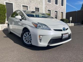 2014 Toyota Prius Plug-in Hybrid