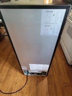 Mini fridge