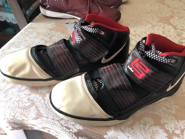 nike lebron with strap