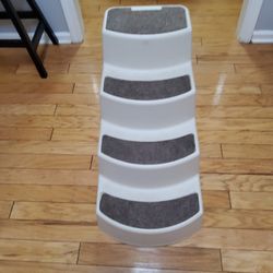 Dog Stairs Its Very Sturdy  .       Size  .  20"×  26"×  13" .    