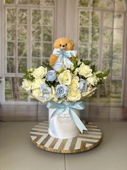 Baby gifts flowers