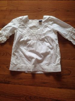 Beautiful baby gap top 3 years