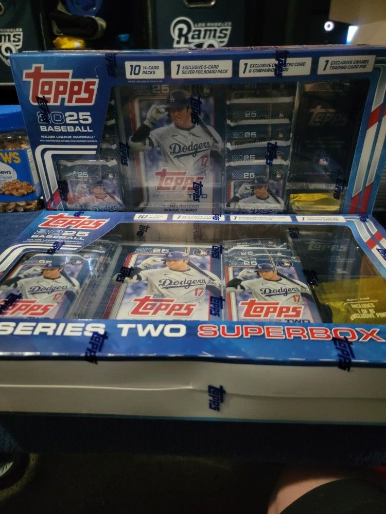 Topps 2025 Series 2 Super Box