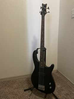 Dean Playmate Bass Guitar