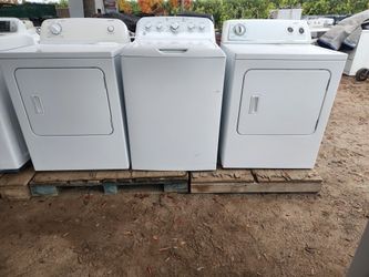 WASHERS AND DRYERS//LAVADORAS Y SECADORAS 