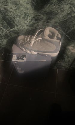 Jordan Retro 9 Cool Grey Size 9