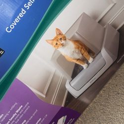 Scoop Free Self Cleaning Litter Box 
