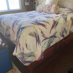 Platform Bed With Drawers