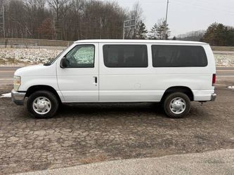 2009 Ford E-350 Super Duty