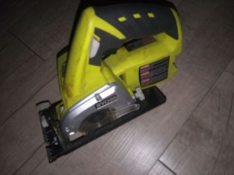 Cordless circular saw