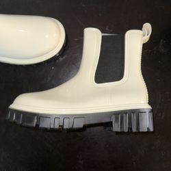 White Rain Boots 