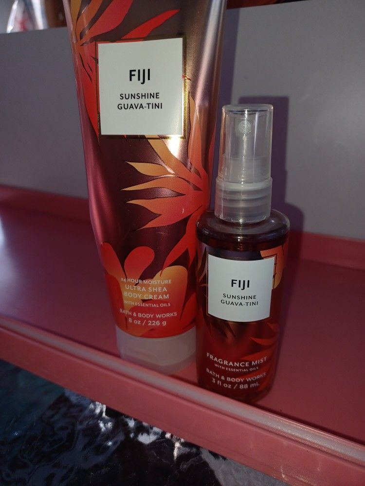 2 Piece Bath And Body Works