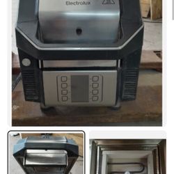Electrolux Professional 603940 Single Commercial Panini Press w/ Aluminum & Glass Grooved & Smooth Plates, 208v/1ph 
