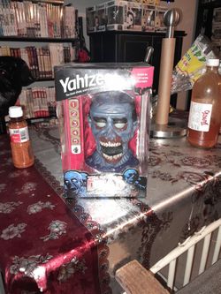 The walking dead collector's edition yahtzee