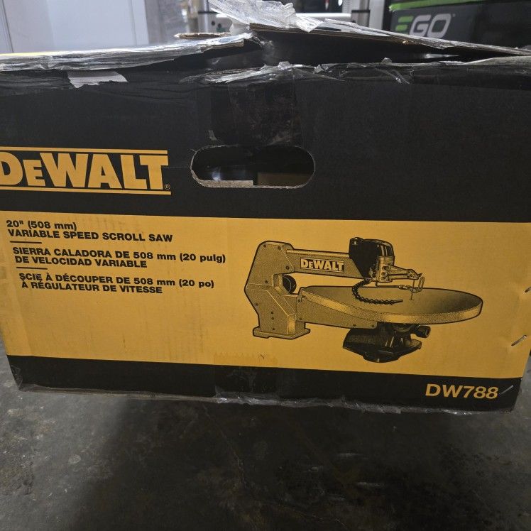 DEWALT
20 in. Variable-Speed Scroll Saw #243154