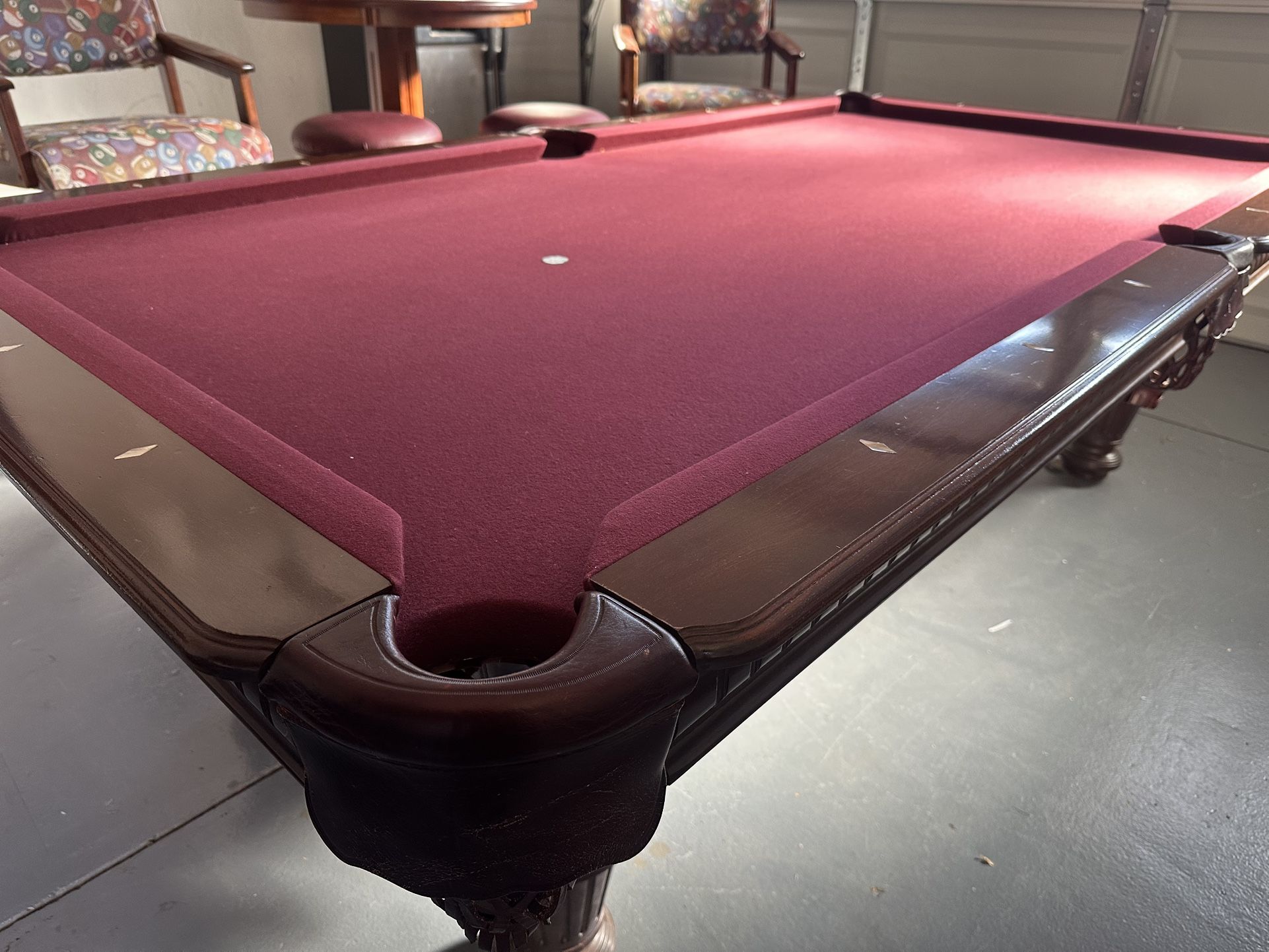 Kasson 8ft Pool Table w/ Accessories and Bar Table, Stools